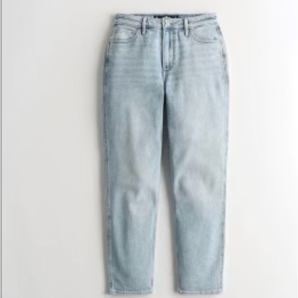 Hollister Ultra High Rise Mom Jean Vintage Stretch Size W24/L27